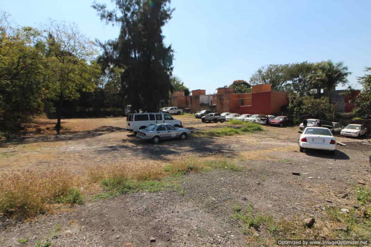 Terrenos en Junto Al Rio