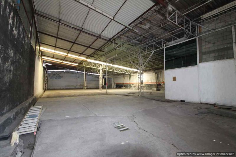 Bodegas en Lomas de la Selva