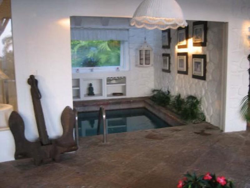{"esp":"jacuzzi"}