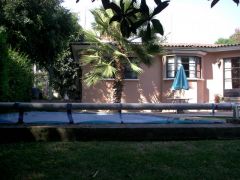 {"esp":"JARDIN-ALBERCA"}